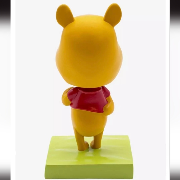 Winnie the Pooh Bobblehead - Picture 3 of 3
